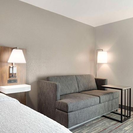 Hampton Inn Старквилл Экстерьер фото
