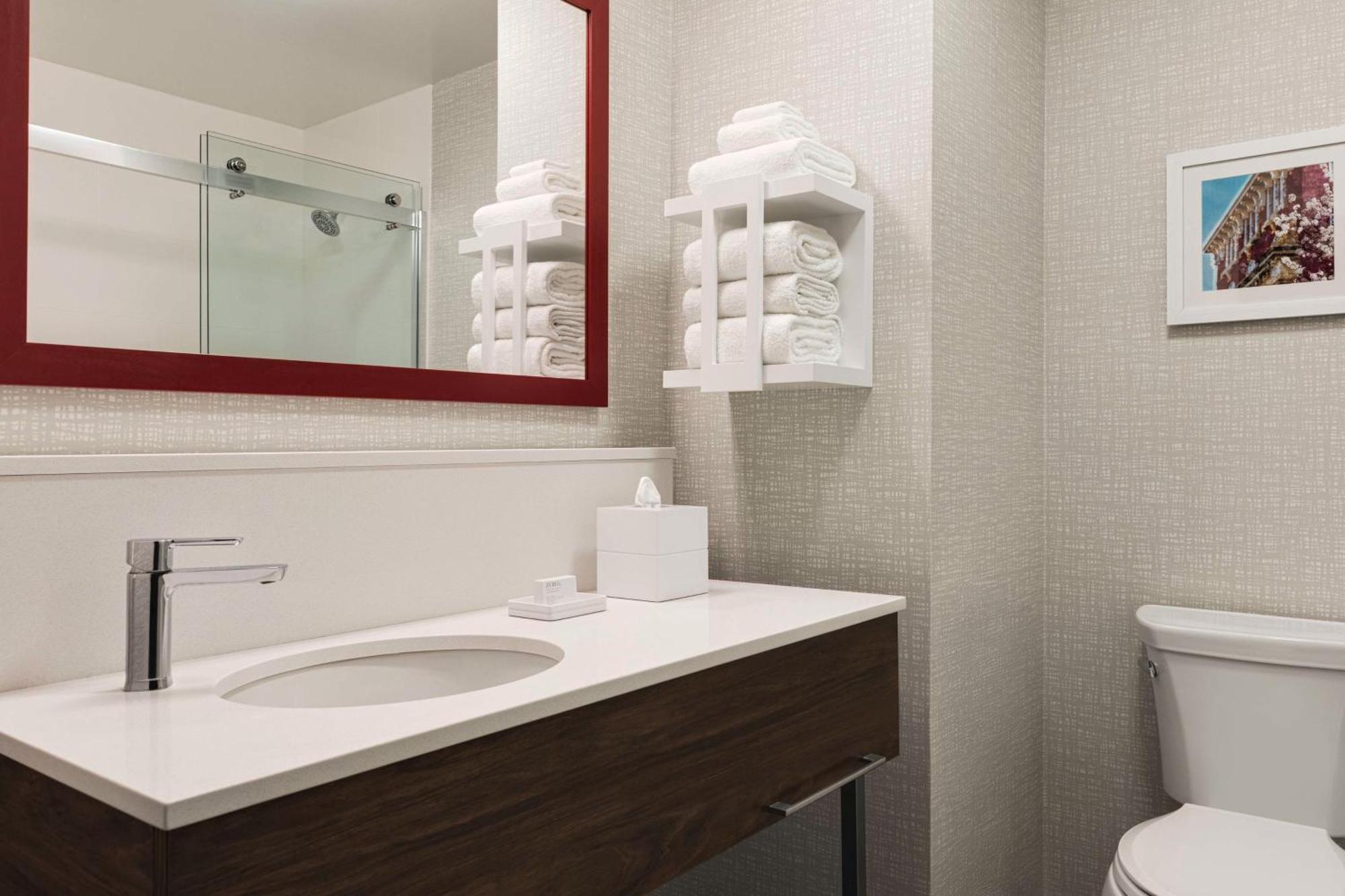 Hampton Inn Старквилл Экстерьер фото