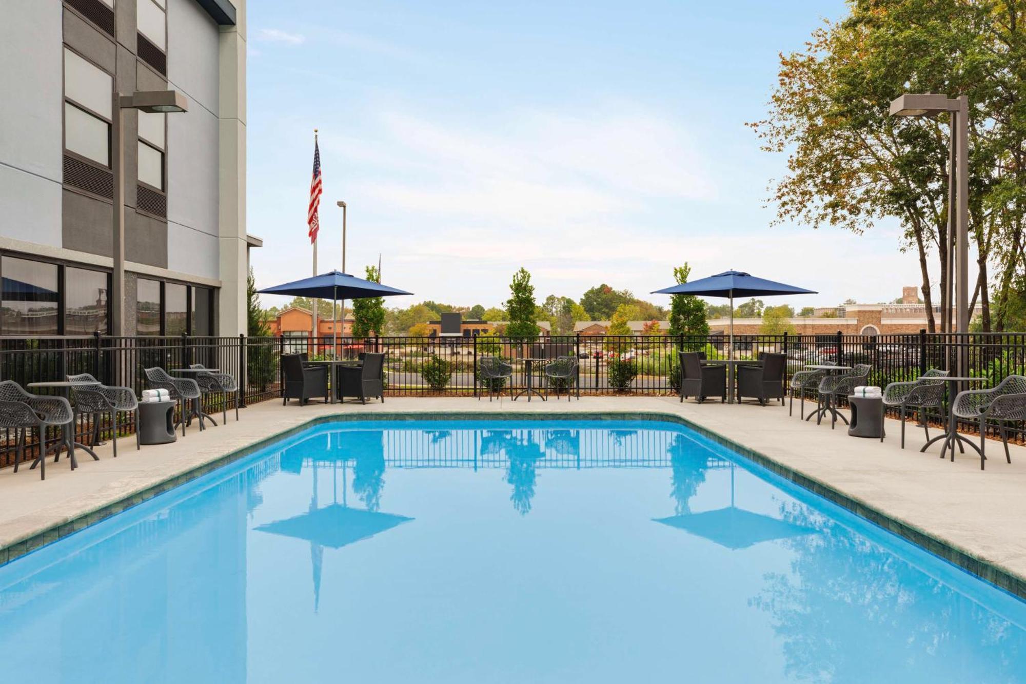 Hampton Inn Старквилл Экстерьер фото
