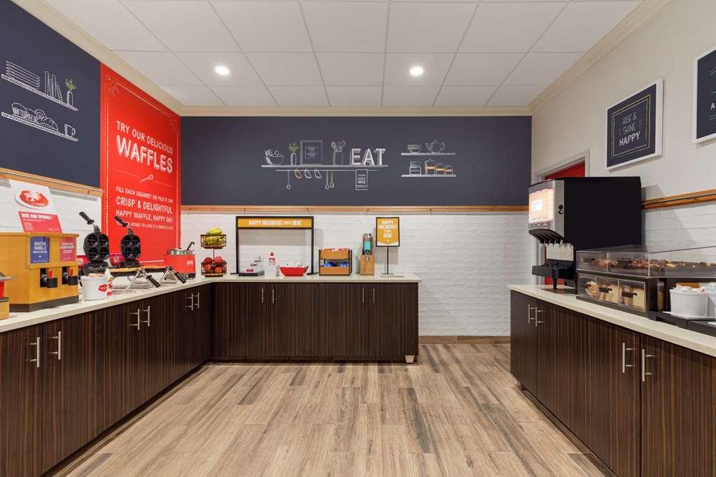 Hampton Inn Старквилл Ресторан фото