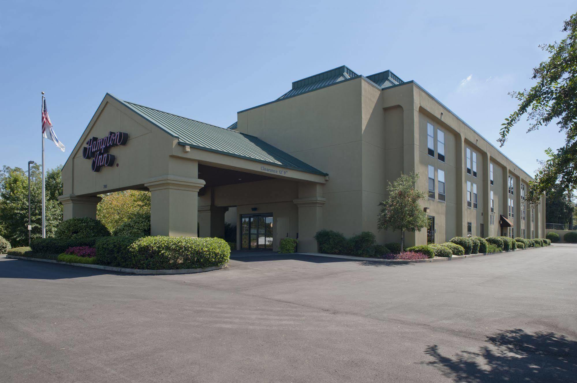 Hampton Inn Старквилл Экстерьер фото